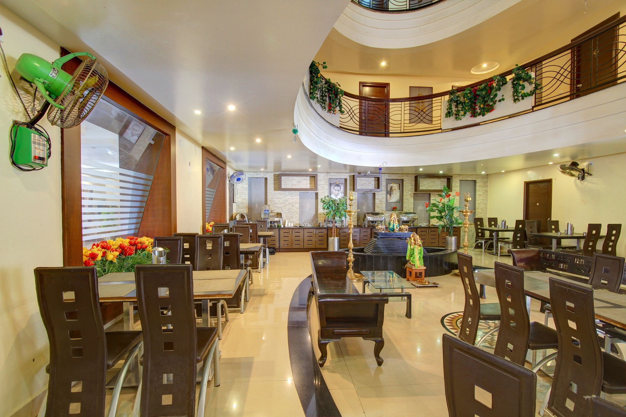 Hotel Oyo 4895 Abi Krishna Pondicherry Exterior foto